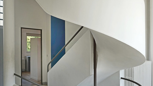 Villa Savoye: An Architectural Sculpture Villa Savoye: An Architectural Sculpture